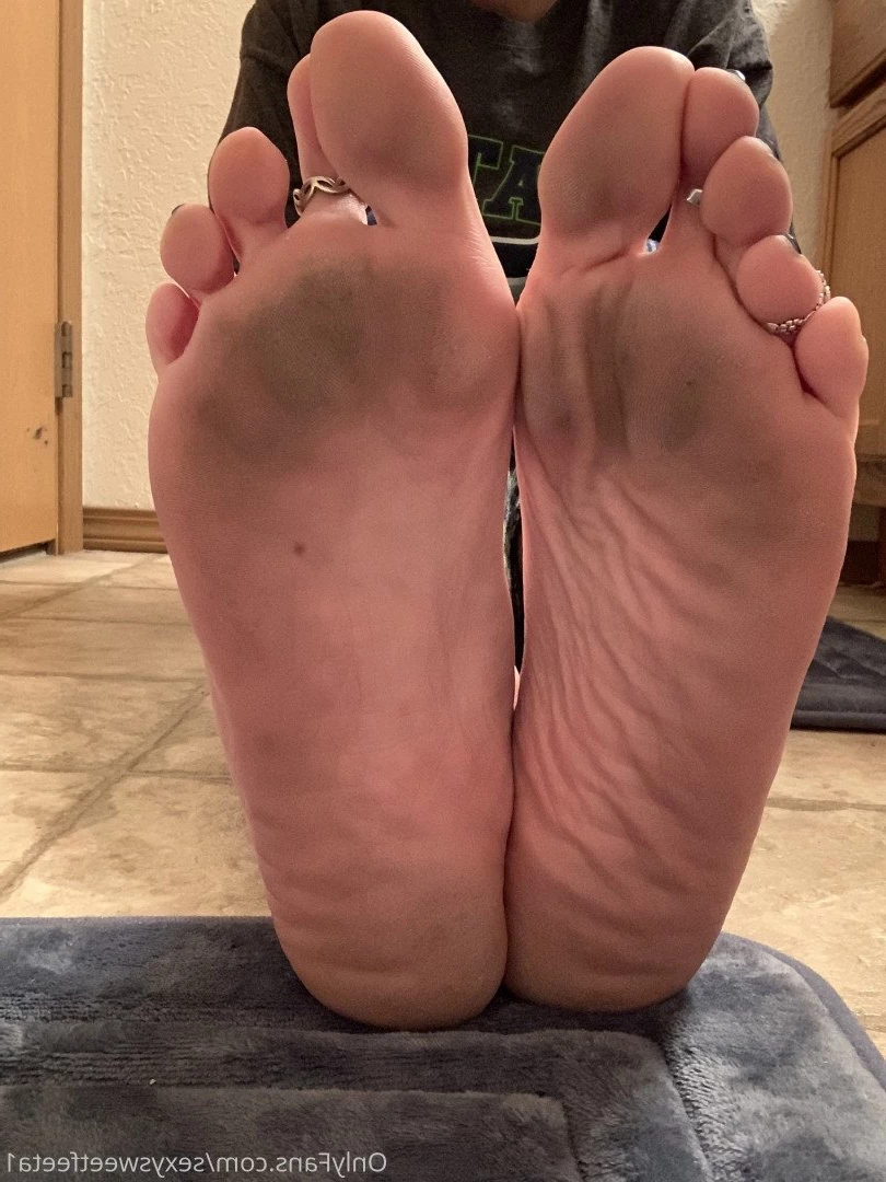 sexysweetfeetana [ sexysweetfeeta1 ] Onlyfans leaked photo 2750972 on Hotleaks.tv