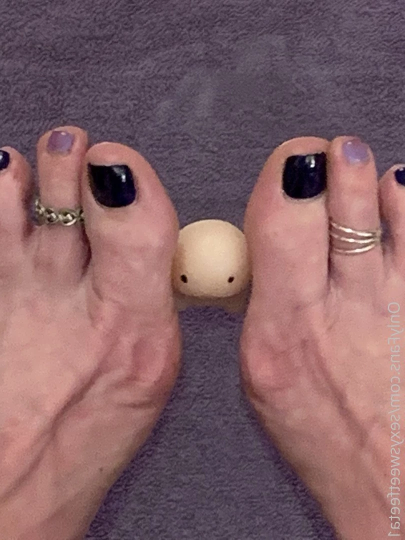 sexysweetfeetana [ sexysweetfeeta1 ] Onlyfans leaked photo 2751109 on Hotleaks.tv