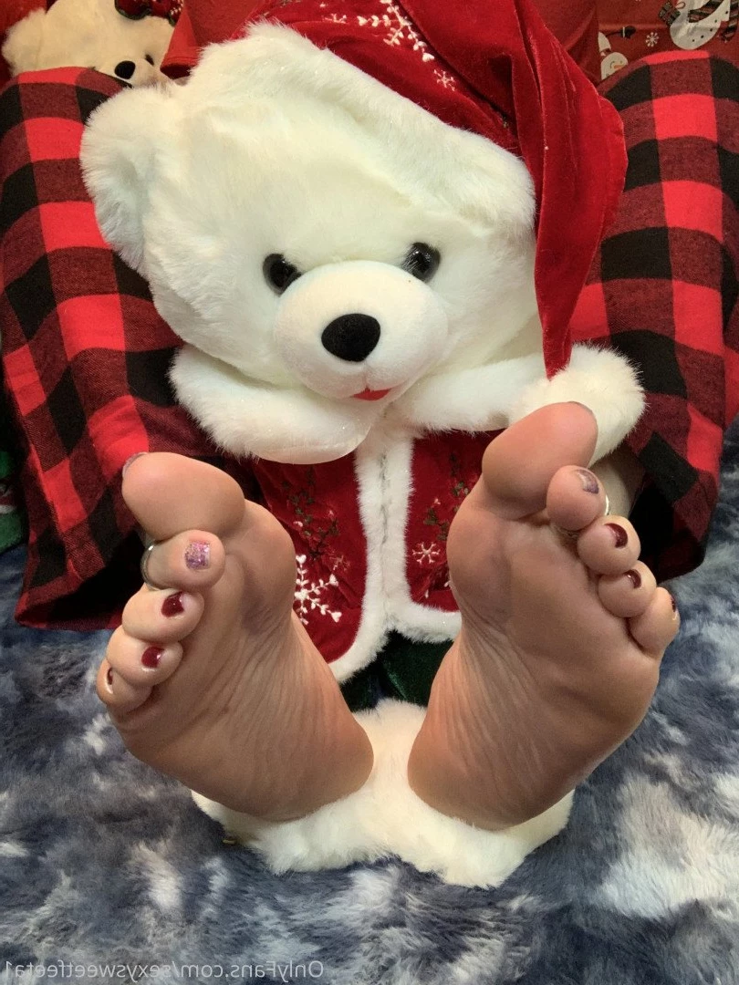 sexysweetfeetana [ sexysweetfeeta1 ] Onlyfans leaked photo 2751177 on Hotleaks.tv