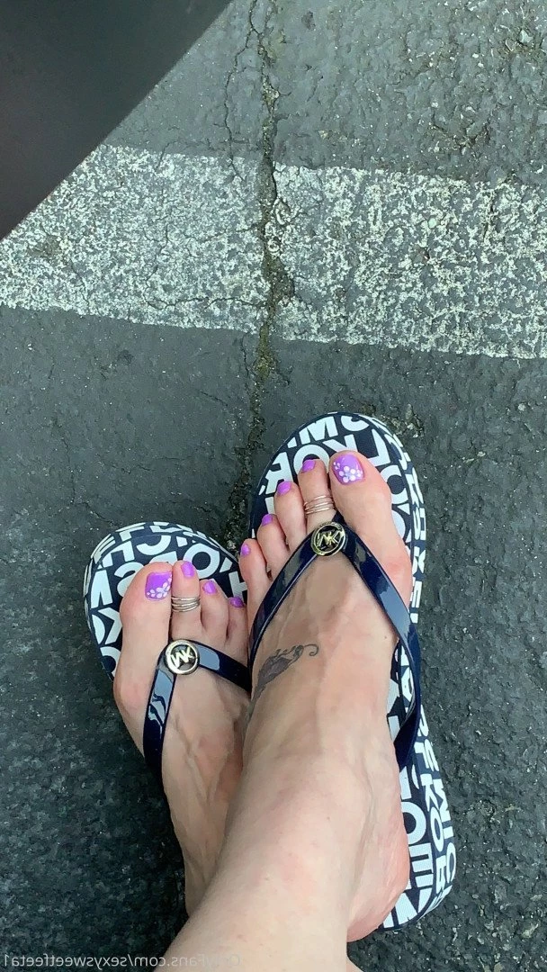 sexysweetfeetana [ sexysweetfeeta1 ] Onlyfans leaked photo 2751216 on Hotleaks.tv