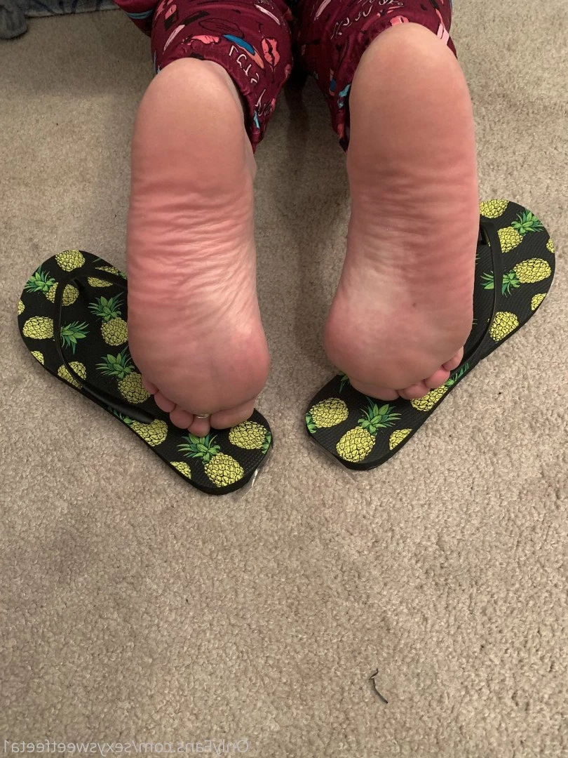 sexysweetfeetana [ sexysweetfeeta1 ] Onlyfans leaked photo 2751318 on Hotleaks.tv