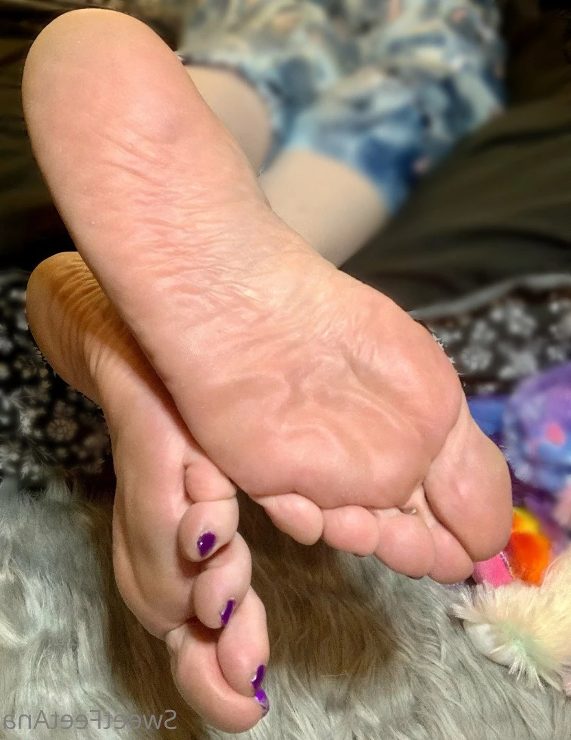 sexysweetfeetana [ sexysweetfeeta1 ] Onlyfans leaked photo 2751663 on Hotleaks.tv