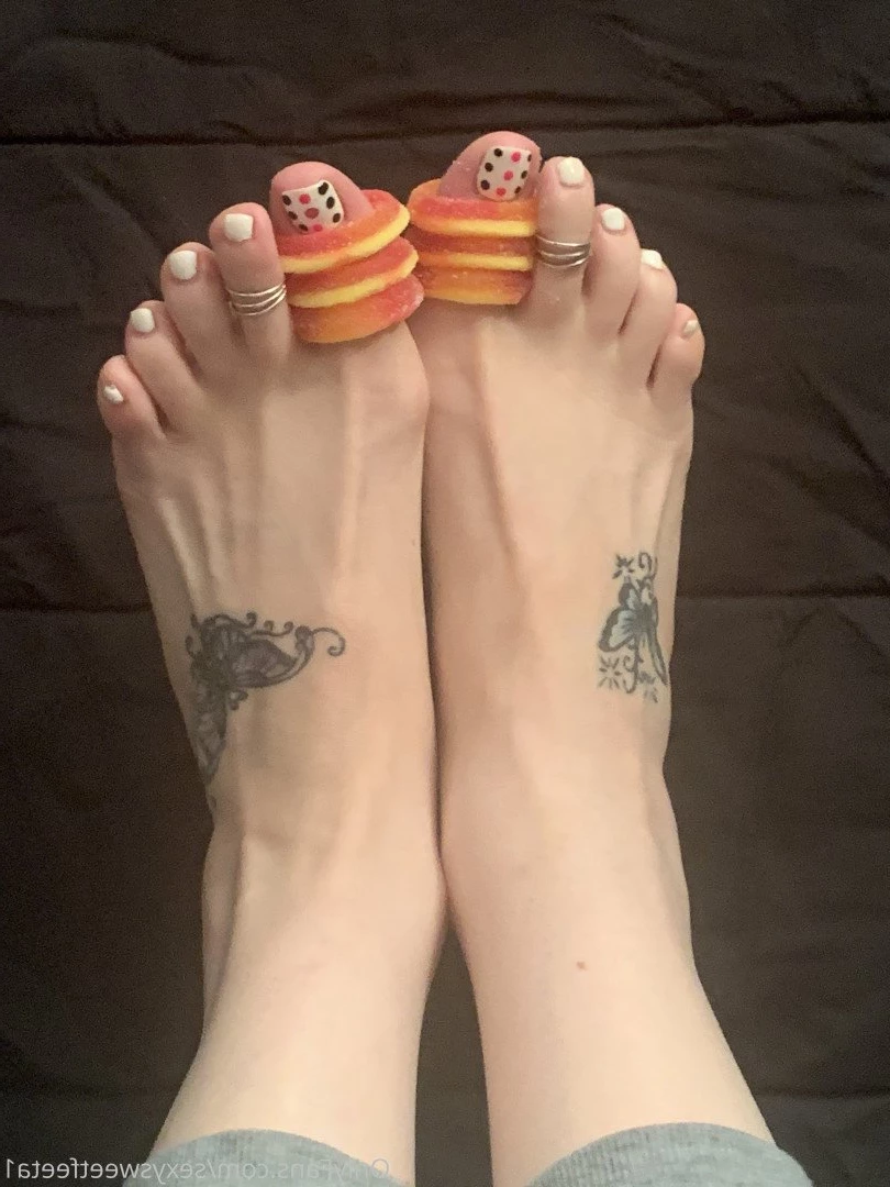 sexysweetfeetana [ sexysweetfeeta1 ] Onlyfans leaked photo 2751748 on Hotleaks.tv