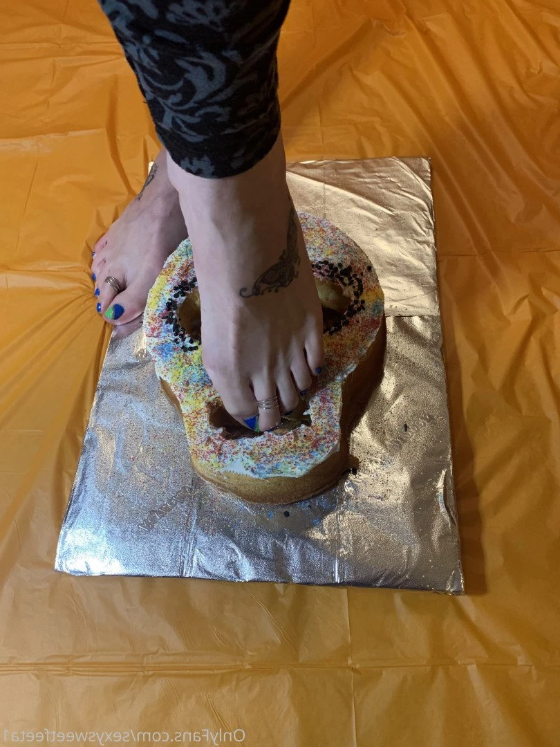 sexysweetfeetana [ sexysweetfeeta1 ] Onlyfans leaked photo 2751759 on Hotleaks.tv