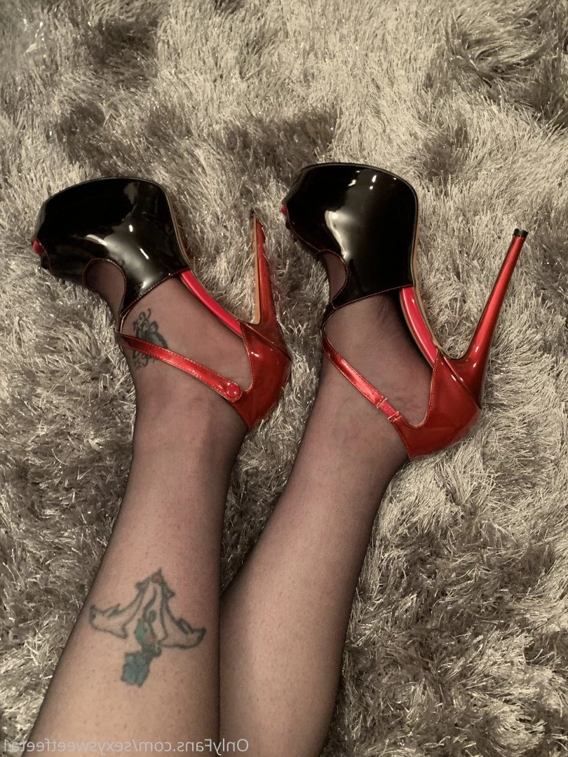 sexysweetfeetana [ sexysweetfeeta1 ] Onlyfans leaked photo 2752229 on Hotleaks.tv