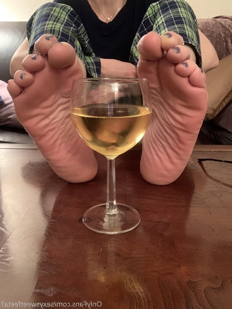 sexysweetfeetana [ sexysweetfeeta1 ] Onlyfans leaked photo 2752246 on Hotleaks.tv