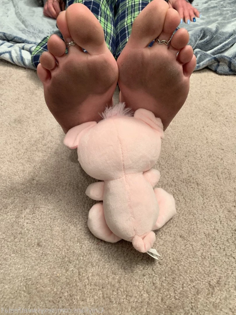 sexysweetfeetana [ sexysweetfeeta1 ] Onlyfans leaked photo 2752628 on Hotleaks.tv