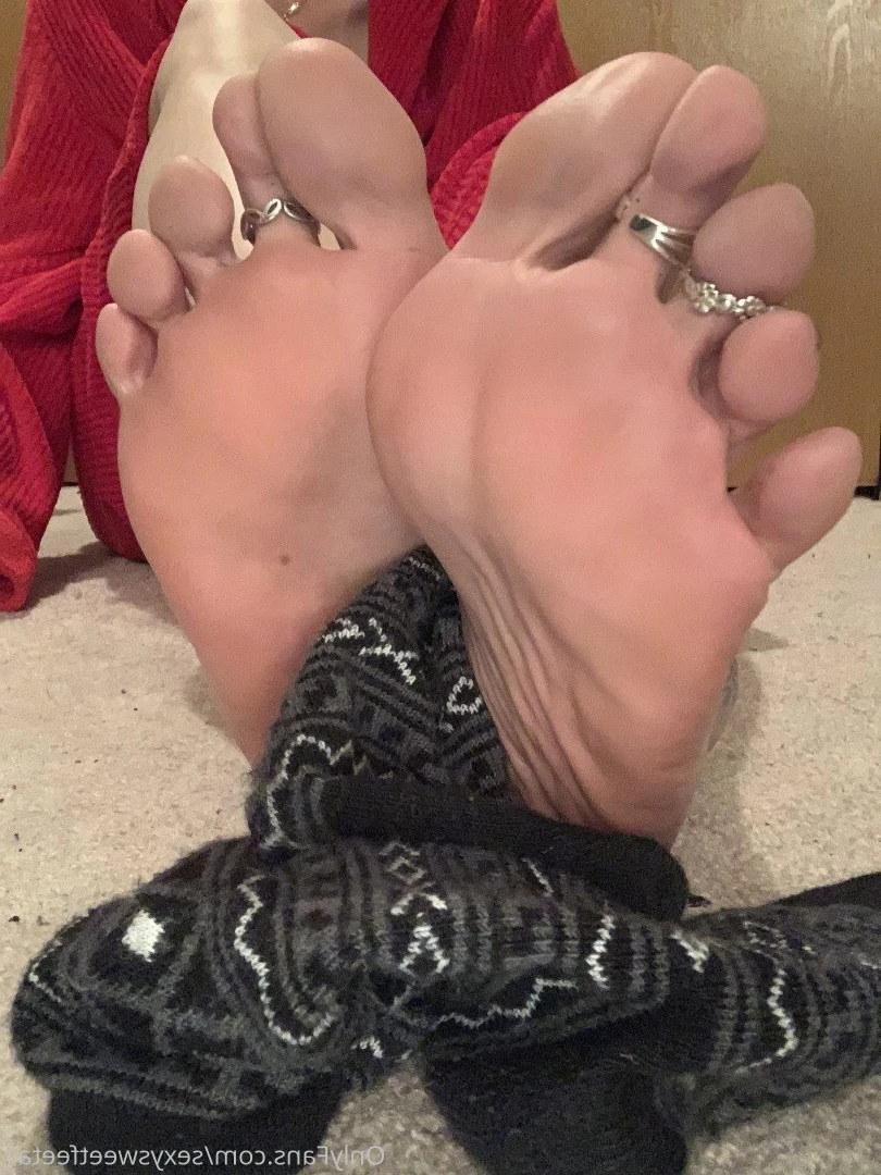 sexysweetfeetana [ sexysweetfeeta1 ] Onlyfans leaked photo 2752730 on Hotleaks.tv