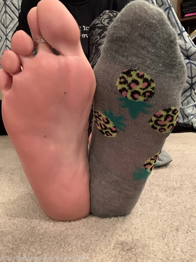 sexysweetfeetana [ sexysweetfeeta1 ] Onlyfans leaked photo 2752785 on Hotleaks.tv
