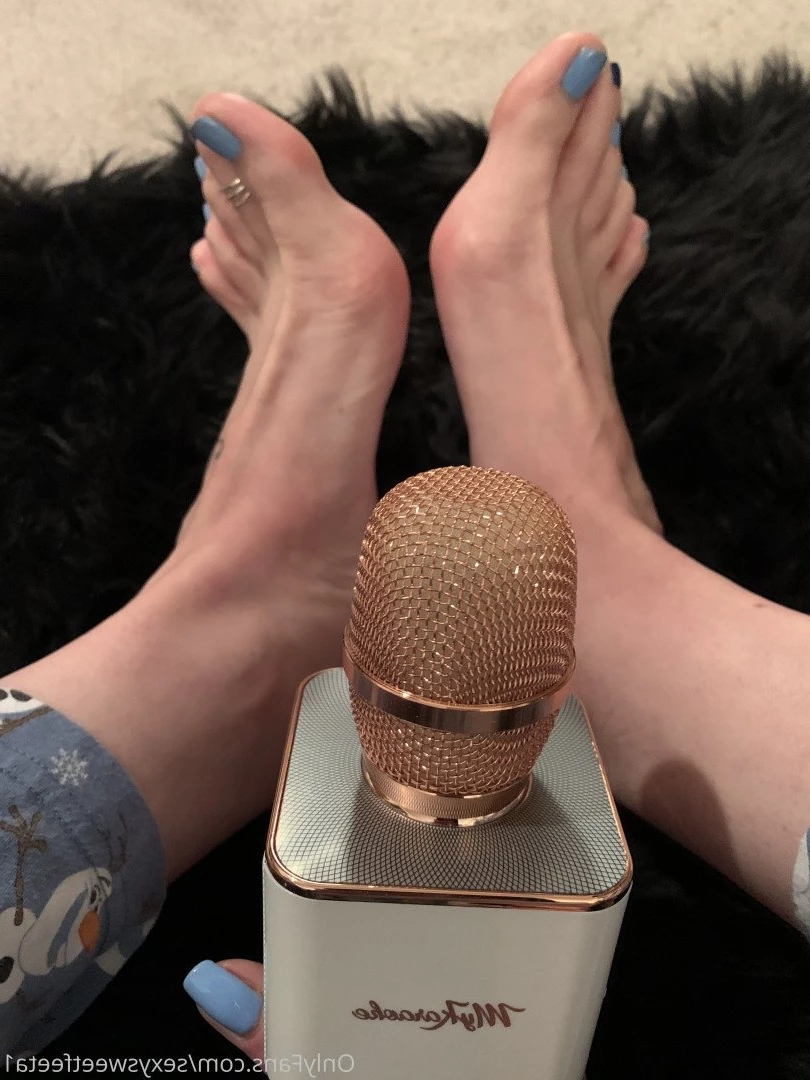 sexysweetfeetana [ sexysweetfeeta1 ] Onlyfans leaked photo 2753127 on Hotleaks.tv