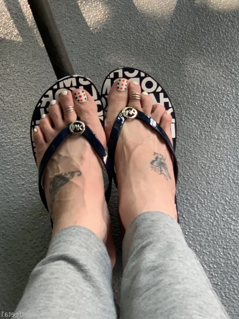 sexysweetfeetana [ sexysweetfeeta1 ] Onlyfans leaked photo 2753184 on Hotleaks.tv