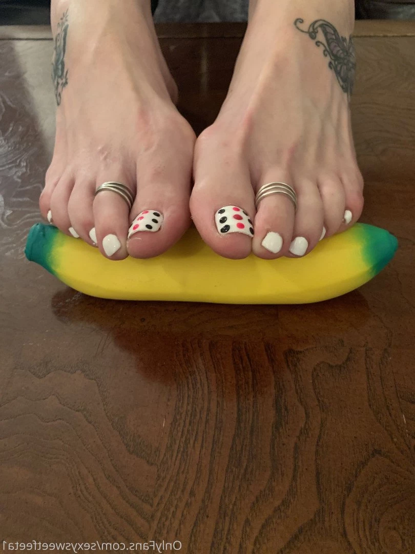 sexysweetfeetana [ sexysweetfeeta1 ] Onlyfans leaked photo 2753316 on Hotleaks.tv