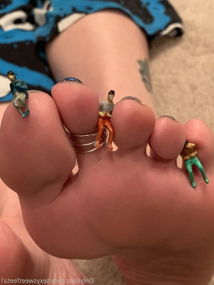 sexysweetfeetana [ sexysweetfeeta1 ] Onlyfans leaked photo 2753535 on Hotleaks.tv