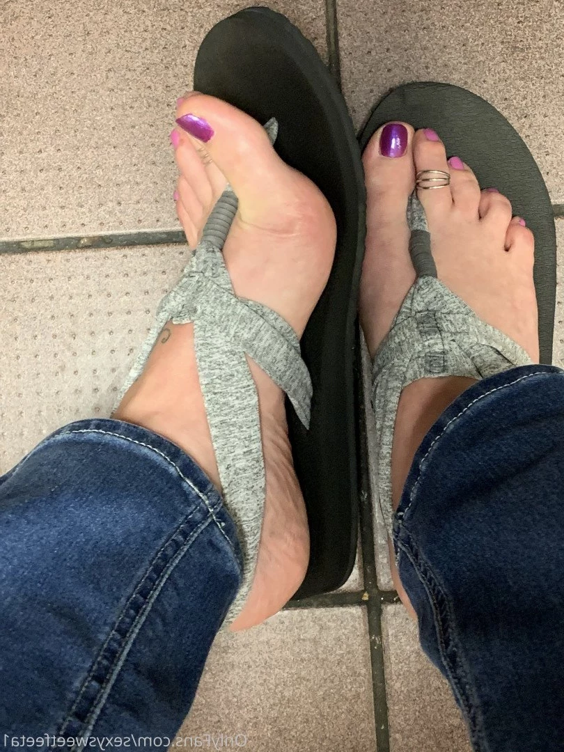 sexysweetfeetana [ sexysweetfeeta1 ] Onlyfans leaked photo 2753903 on Hotleaks.tv
