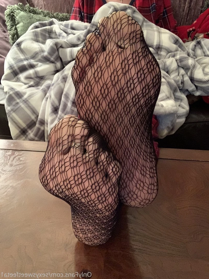 sexysweetfeetana [ sexysweetfeeta1 ] Onlyfans leaked photo 2753921 on Hotleaks.tv