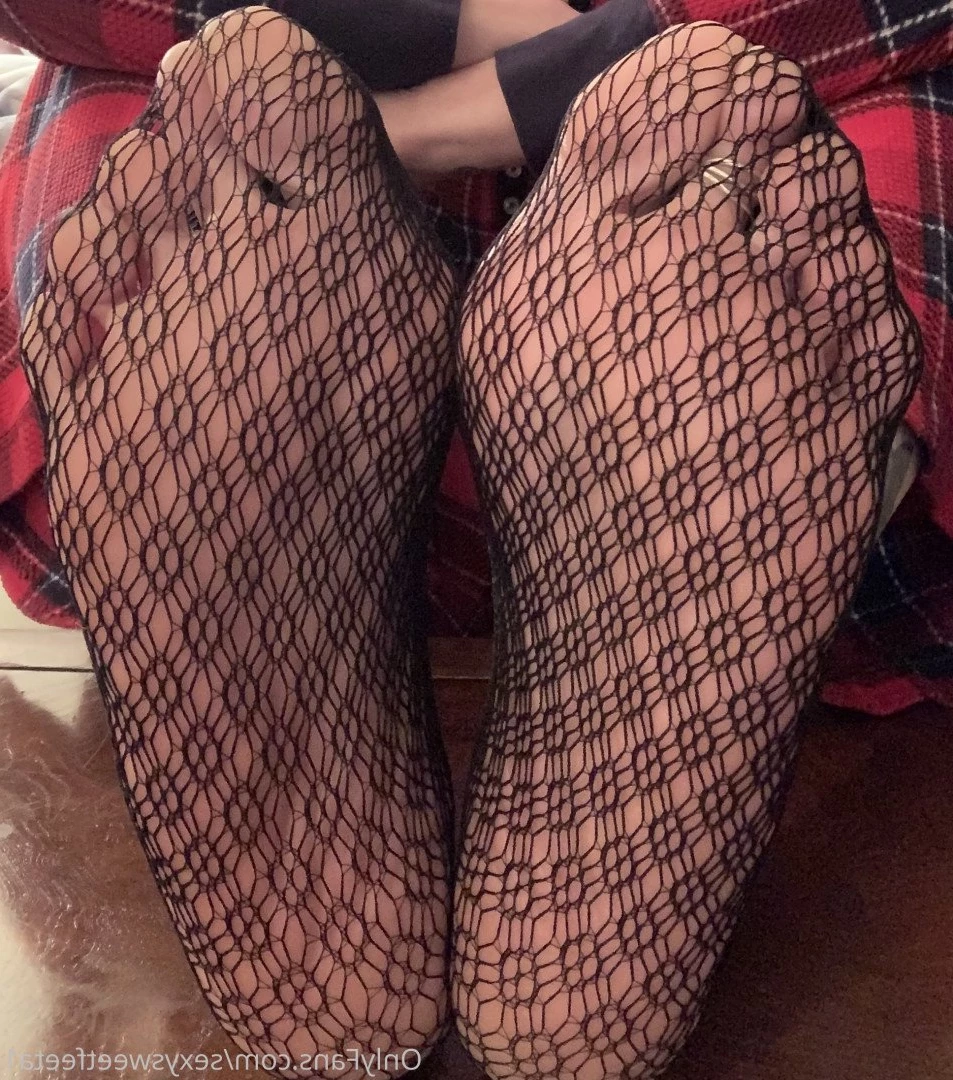 sexysweetfeetana [ sexysweetfeeta1 ] Onlyfans leaked photo 2753934 on Hotleaks.tv