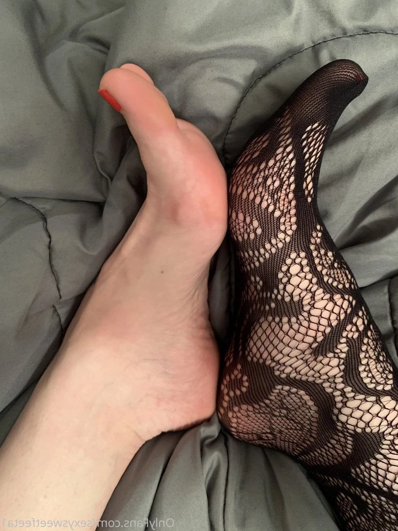 sexysweetfeetana [ sexysweetfeeta1 ] Onlyfans leaked photo 2755016 on Hotleaks.tv