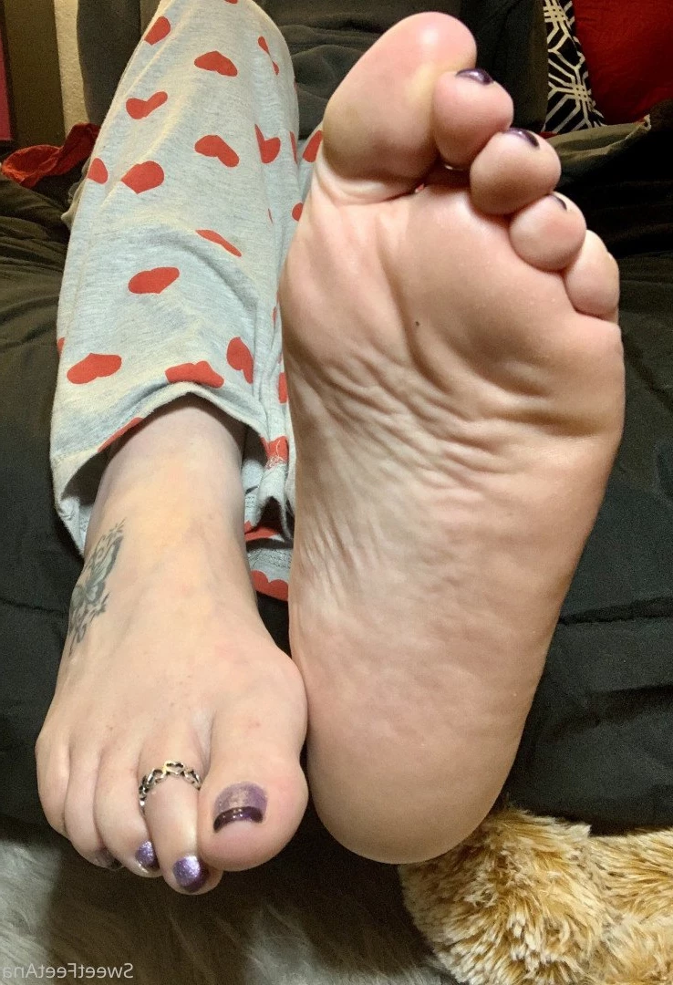 sexysweetfeetana [ sexysweetfeeta1 ] Onlyfans leaked photo 2755125 on Hotleaks.tv