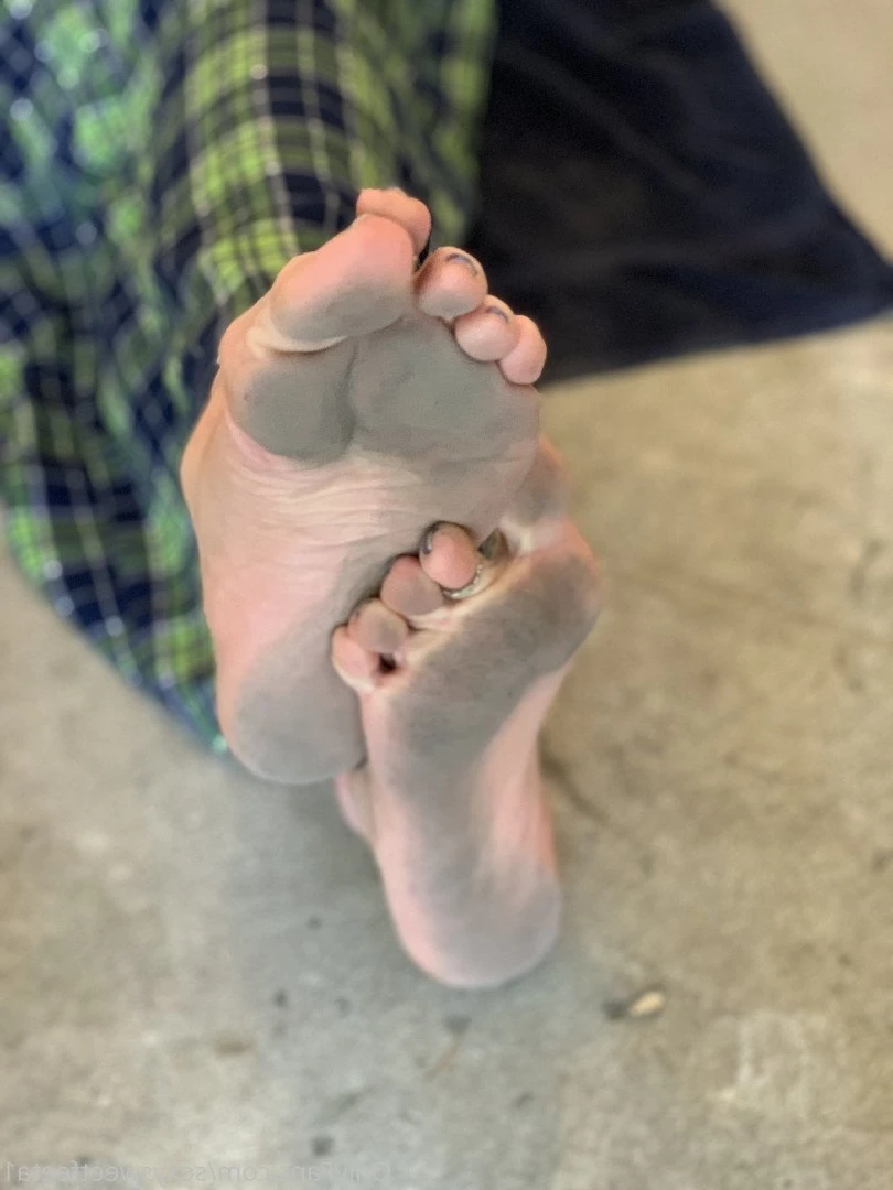 sexysweetfeetana [ sexysweetfeeta1 ] Onlyfans leaked photo 2755145 on Hotleaks.tv