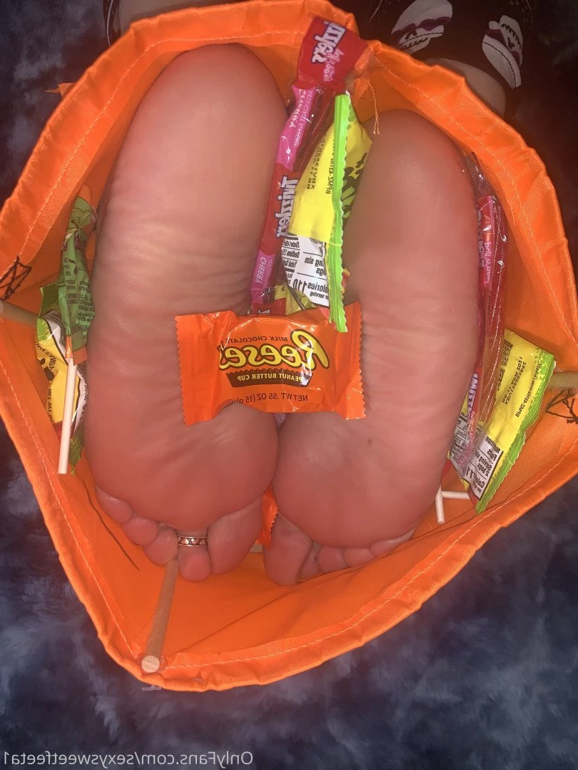 sexysweetfeetana [ sexysweetfeeta1 ] Onlyfans leaked photo 2755158 on Hotleaks.tv