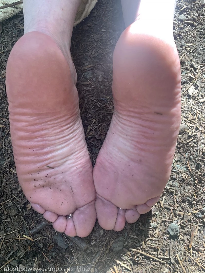 sexysweetfeetana [ sexysweetfeeta1 ] Onlyfans leaked photo 2755188 on Hotleaks.tv