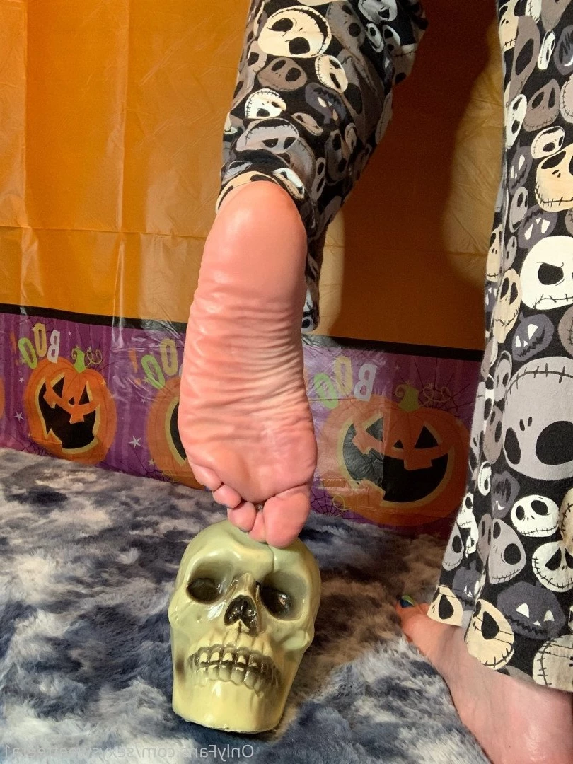 sexysweetfeetana [ sexysweetfeeta1 ] Onlyfans leaked photo 2755986 on Hotleaks.tv