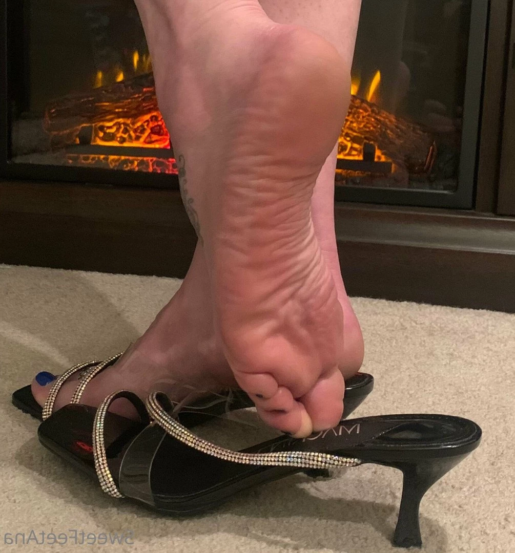 sexysweetfeetana [ sexysweetfeeta1 ] Onlyfans leaked photo 2756938 on Hotleaks.tv