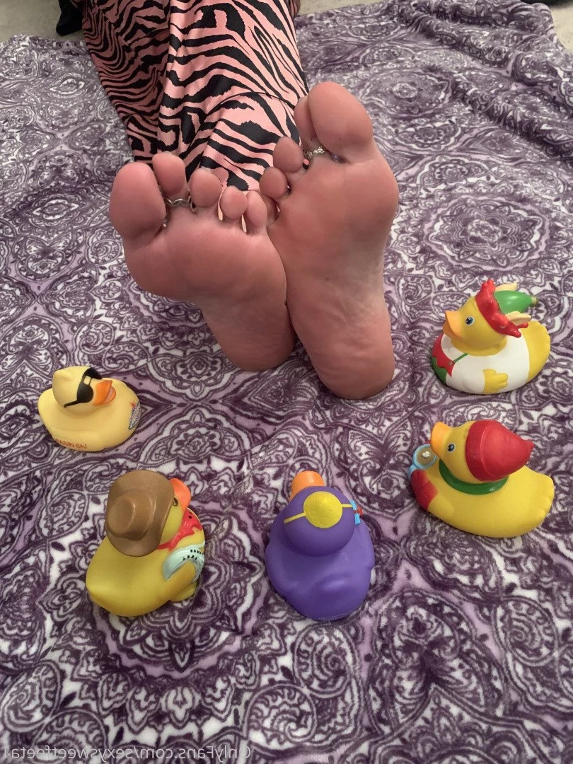 sexysweetfeetana [ sexysweetfeeta1 ] Onlyfans leaked photo 2757105 on Hotleaks.tv