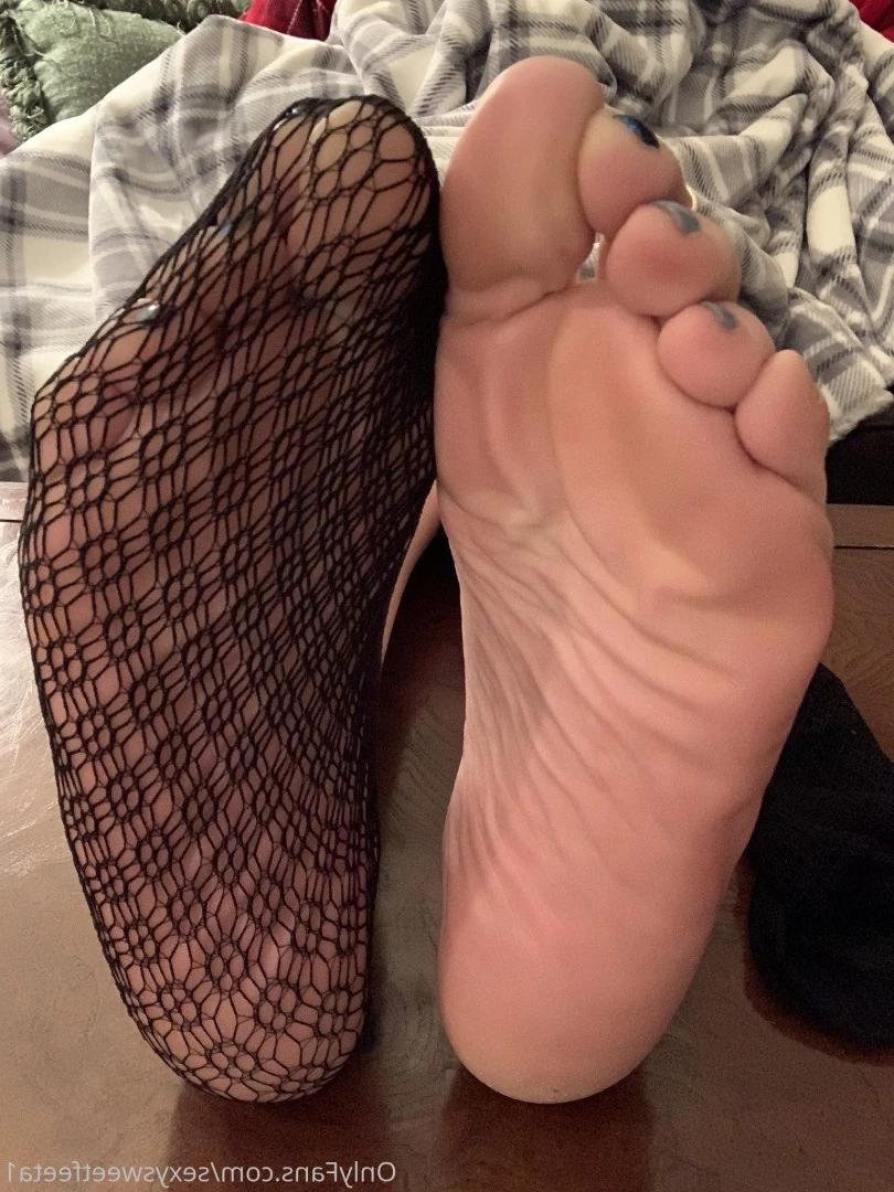 sexysweetfeetana [ sexysweetfeeta1 ] Onlyfans leaked photo 2757750 on Hotleaks.tv