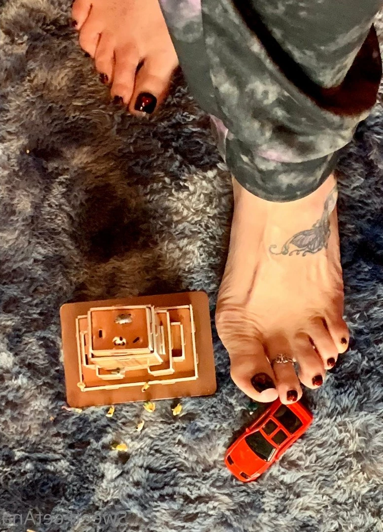sexysweetfeetana [ sexysweetfeeta1 ] Onlyfans leaked photo 2757987 on Hotleaks.tv