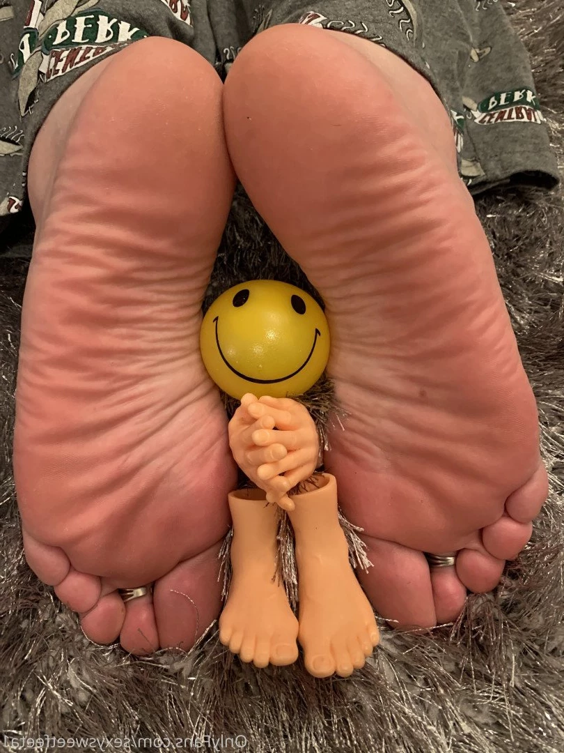 sexysweetfeetana [ sexysweetfeeta1 ] Onlyfans leaked photo 2758623 on Hotleaks.tv