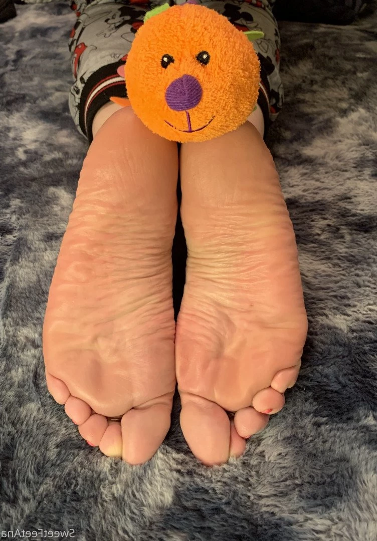 sexysweetfeetana [ sexysweetfeeta1 ] Onlyfans leaked photo 2758757 on Hotleaks.tv