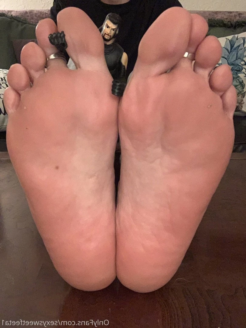 sexysweetfeetana [ sexysweetfeeta1 ] Onlyfans leaked photo 2758984 on Hotleaks.tv