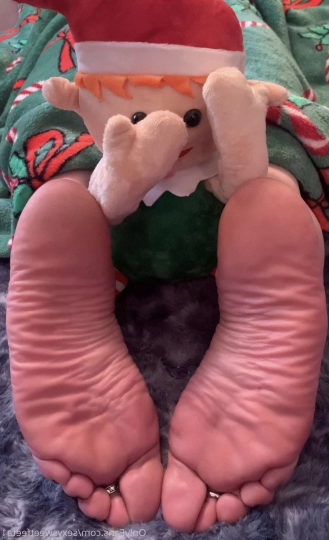 sexysweetfeetana [ sexysweetfeeta1 ] Onlyfans leaked photo 2760216 on Hotleaks.tv