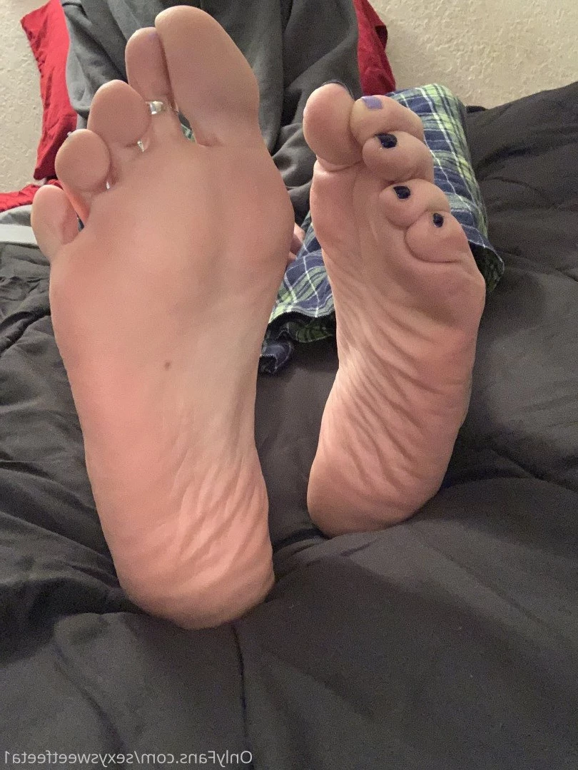 sexysweetfeetana [ sexysweetfeeta1 ] Onlyfans leaked photo 2760299 on Hotleaks.tv