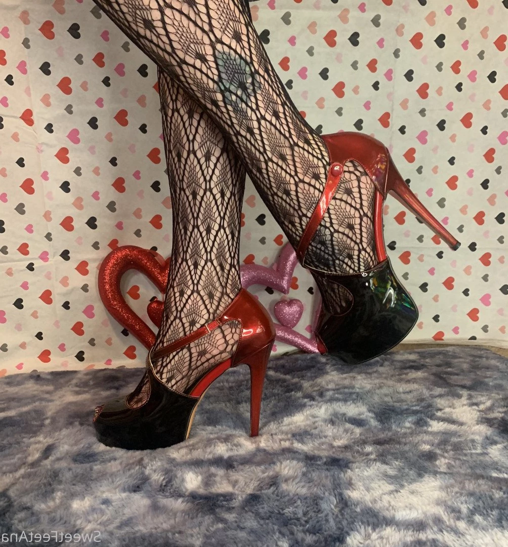 sexysweetfeetana [ sexysweetfeeta1 ] Onlyfans leaked photo 2761088 on Hotleaks.tv
