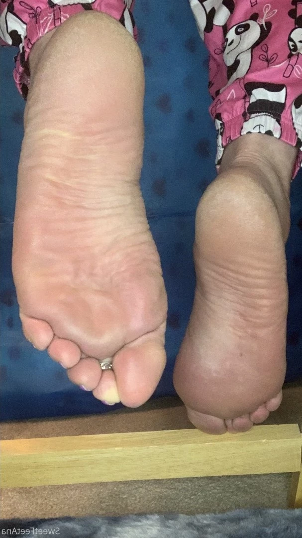 sexysweetfeetana [ sexysweetfeeta1 ] Onlyfans leaked photo 2761196 on Hotleaks.tv