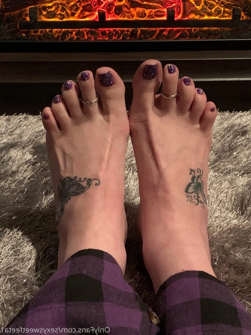 sexysweetfeetana [ sexysweetfeeta1 ] Onlyfans leaked photo 2761529 on Hotleaks.tv