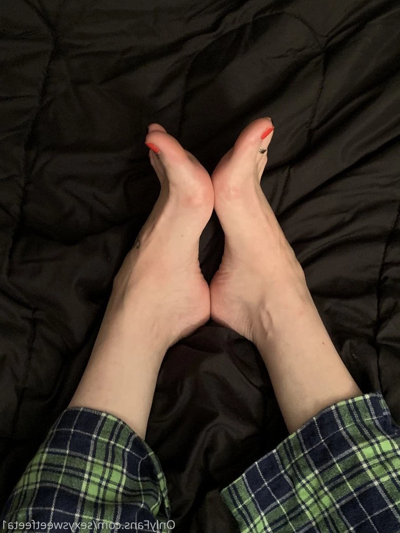 sexysweetfeetana [ sexysweetfeeta1 ] Onlyfans leaked photo 2761721 on Hotleaks.tv