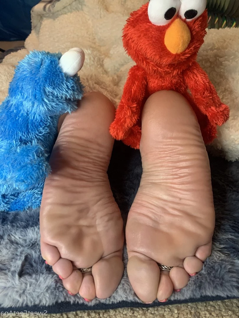 sexysweetfeetana [ sexysweetfeeta1 ] Onlyfans leaked photo 2761845 on Hotleaks.tv