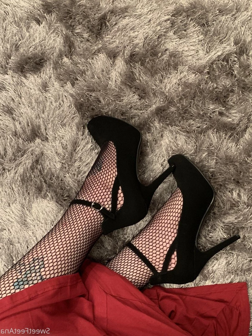sexysweetfeetana [ sexysweetfeeta1 ] Onlyfans leaked photo 2761886 on Hotleaks.tv