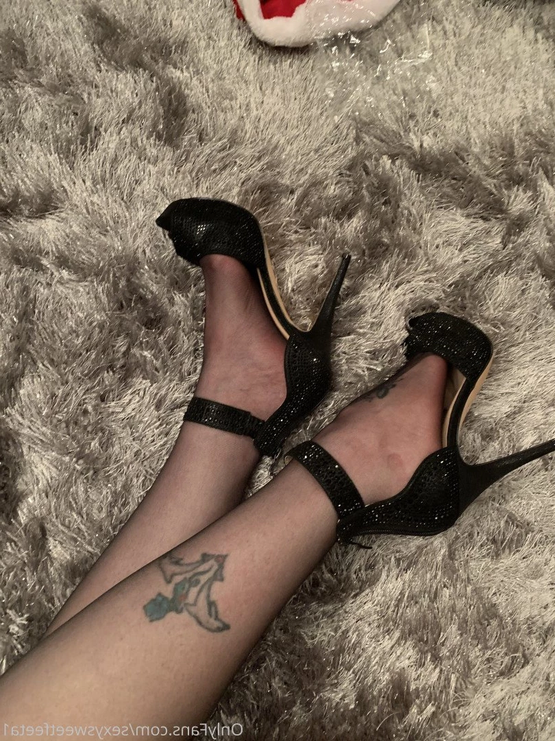 sexysweetfeetana [ sexysweetfeeta1 ] Onlyfans leaked photo 2761919 on Hotleaks.tv