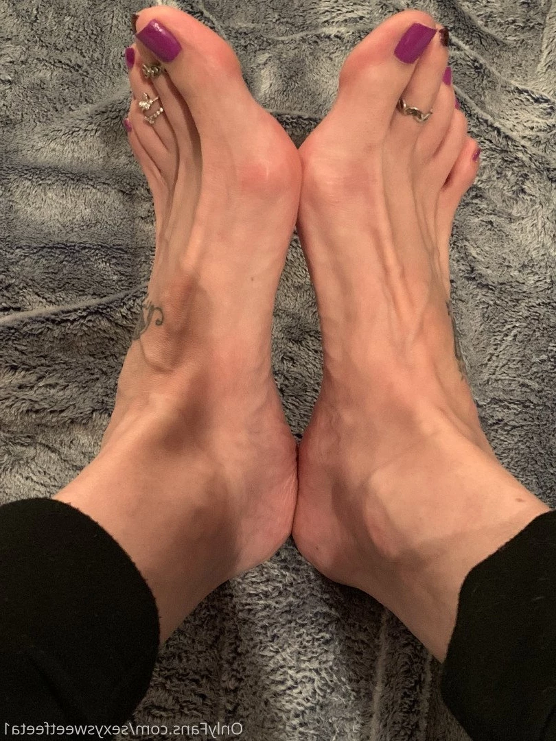 sexysweetfeetana [ sexysweetfeeta1 ] Onlyfans leaked photo 2763565 on Hotleaks.tv