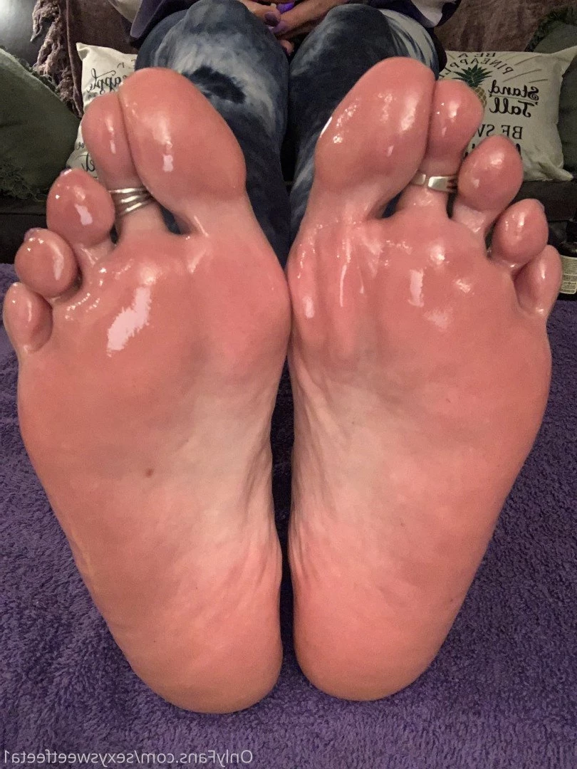 sexysweetfeetana [ sexysweetfeeta1 ] Onlyfans leaked photo 2763947 on Hotleaks.tv