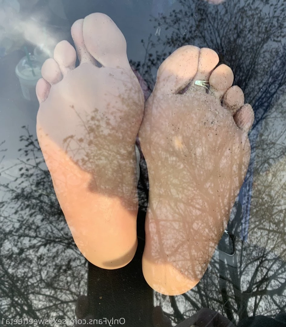 sexysweetfeetana [ sexysweetfeeta1 ] Onlyfans leaked photo 2764330 on Hotleaks.tv
