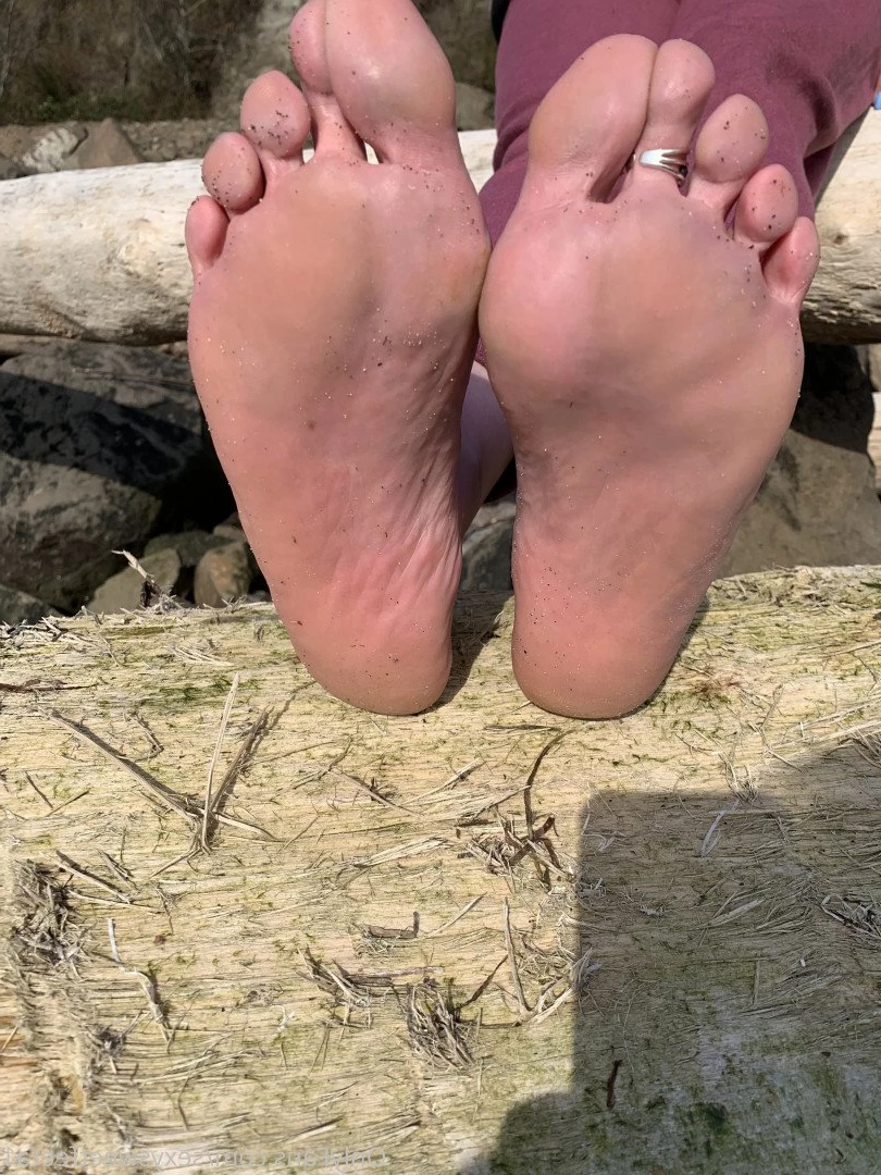 sexysweetfeetana [ sexysweetfeeta1 ] Onlyfans leaked photo 2764735 on Hotleaks.tv