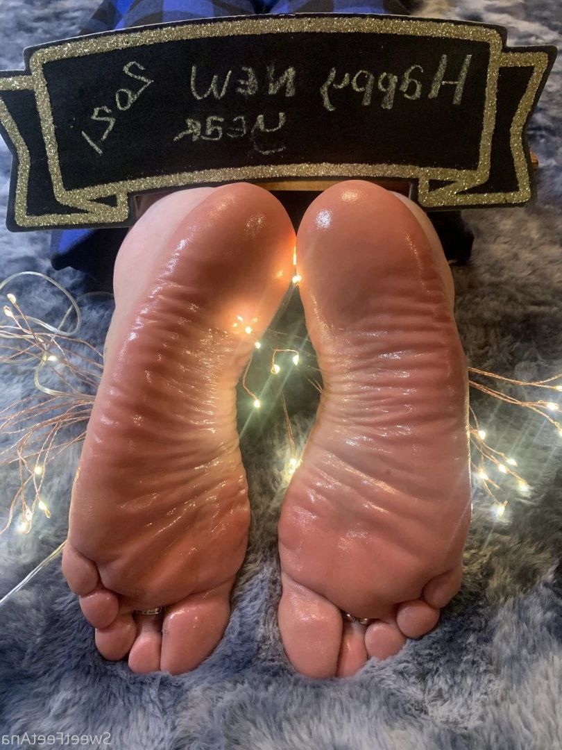 sexysweetfeetana [ sexysweetfeeta1 ] Onlyfans leaked photo 2764833 on Hotleaks.tv
