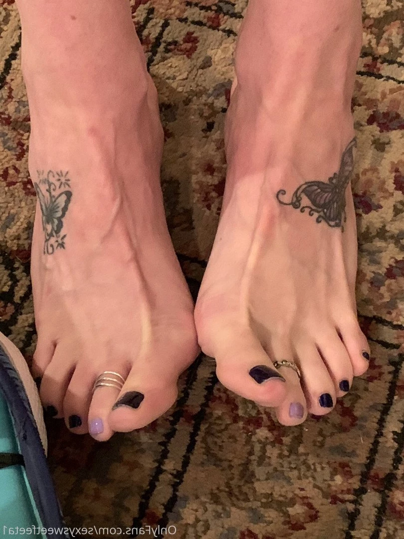 sexysweetfeetana [ sexysweetfeeta1 ] Onlyfans leaked photo 2765112 on Hotleaks.tv