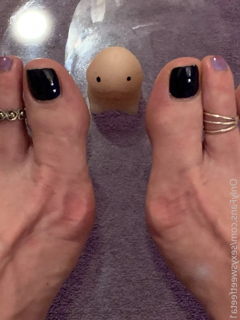 sexysweetfeetana [ sexysweetfeeta1 ] Onlyfans leaked photo 2765132 on Hotleaks.tv