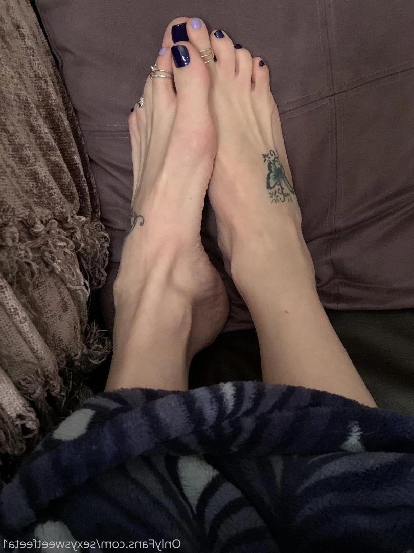 sexysweetfeetana [ sexysweetfeeta1 ] Onlyfans leaked photo 2765182 on Hotleaks.tv